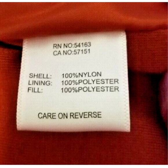 Marc New York Women's Drk Red Quilted Vest Zip Up Pockets Ribbed Inserts Size XS - Picture 7 of 8